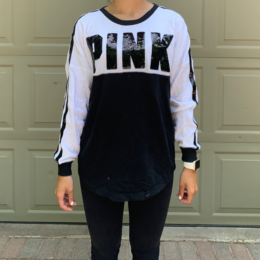 VS Pink pullover